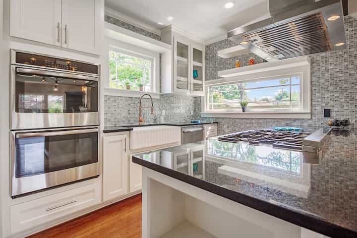Get kitchen remodel quotes from local experts in Houston, TX